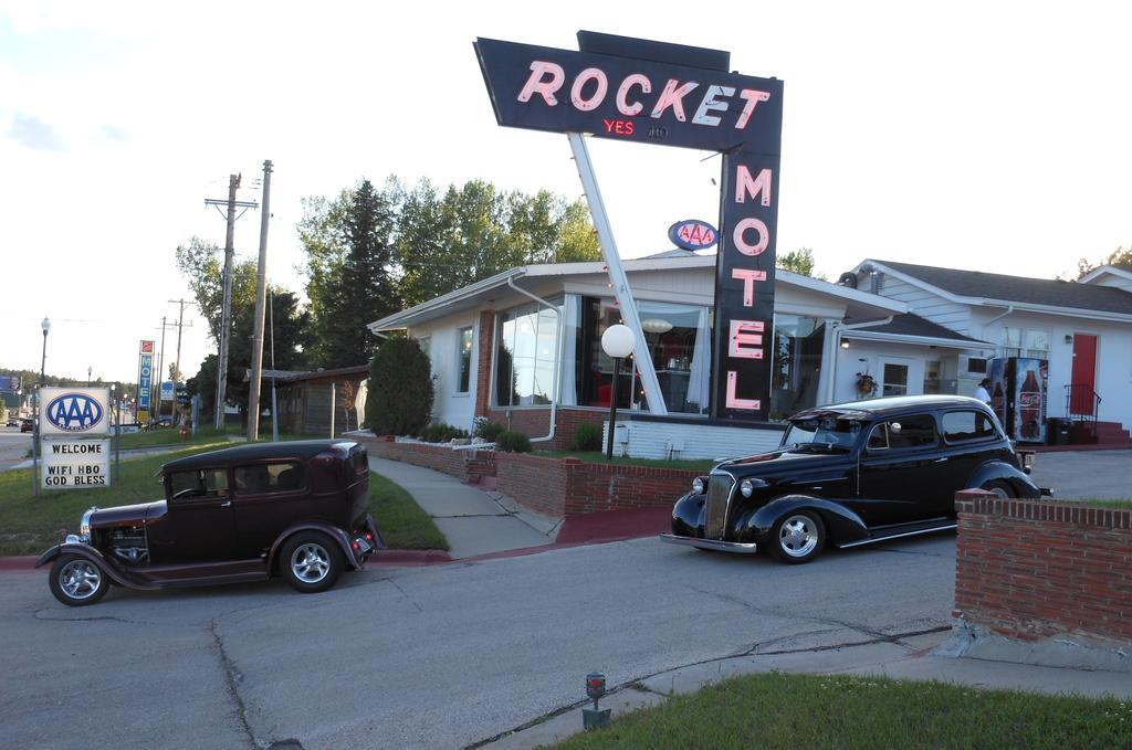 Rocket Motel Custer Exterior foto