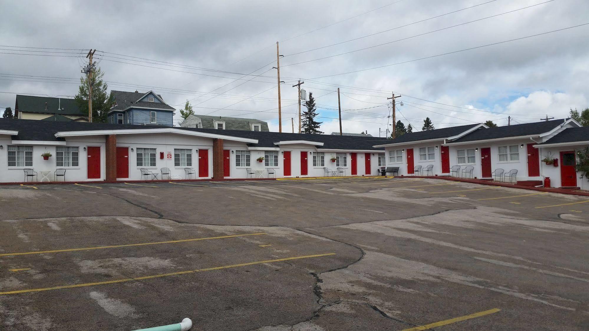 Rocket Motel Custer Exterior foto