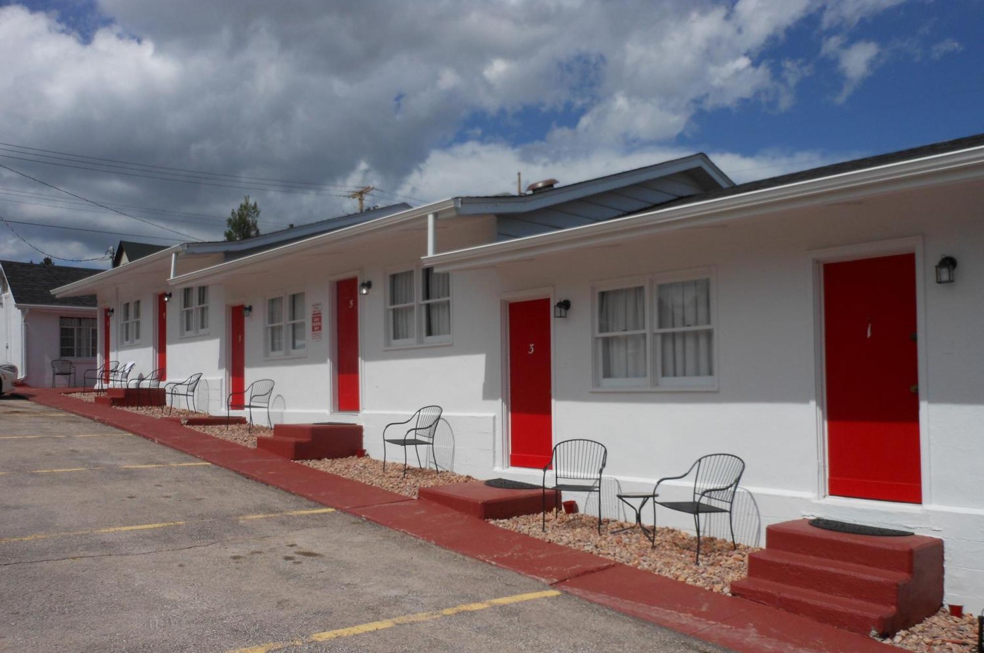 Rocket Motel Custer Exterior foto